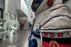 Deutscher-im-Cosmos-rotated