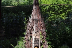 Bienenhotel-sonnig