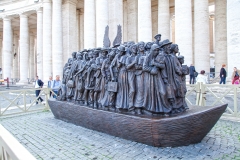 Denkmal - wohl für die vielen Flüchtlingen die übers Mittelmeer kommen